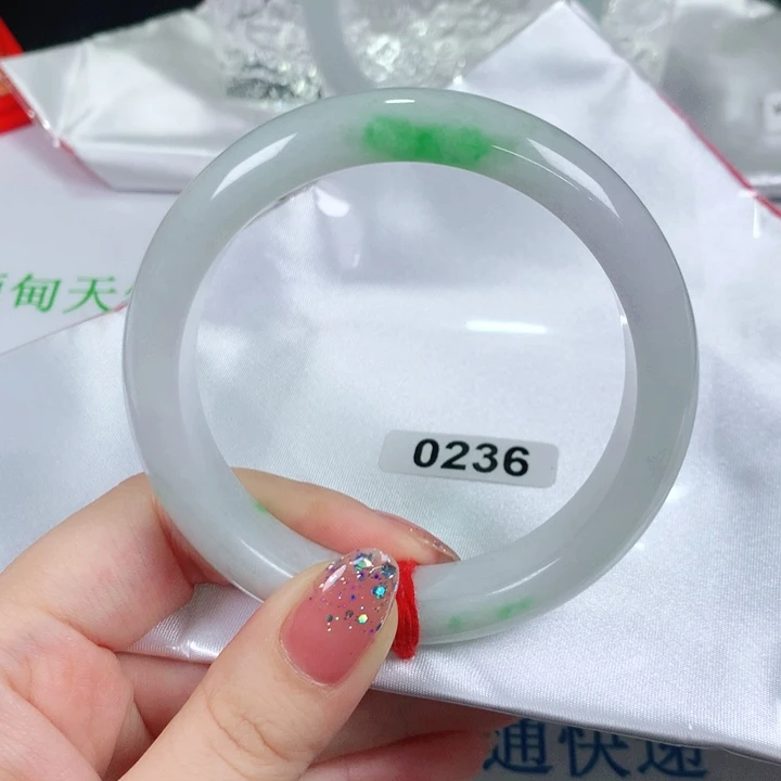 翡翠手镯未镶嵌正圈0236