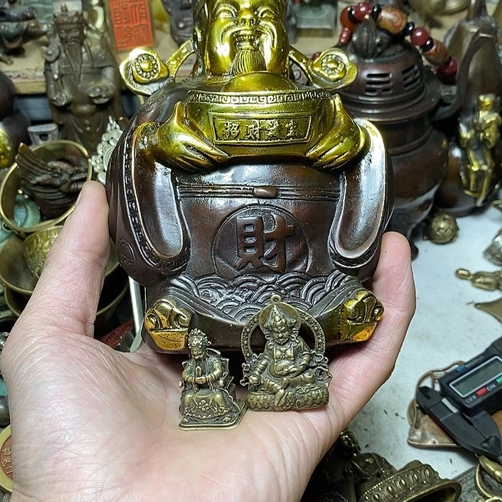 李***财小杨推荐铜物件一个