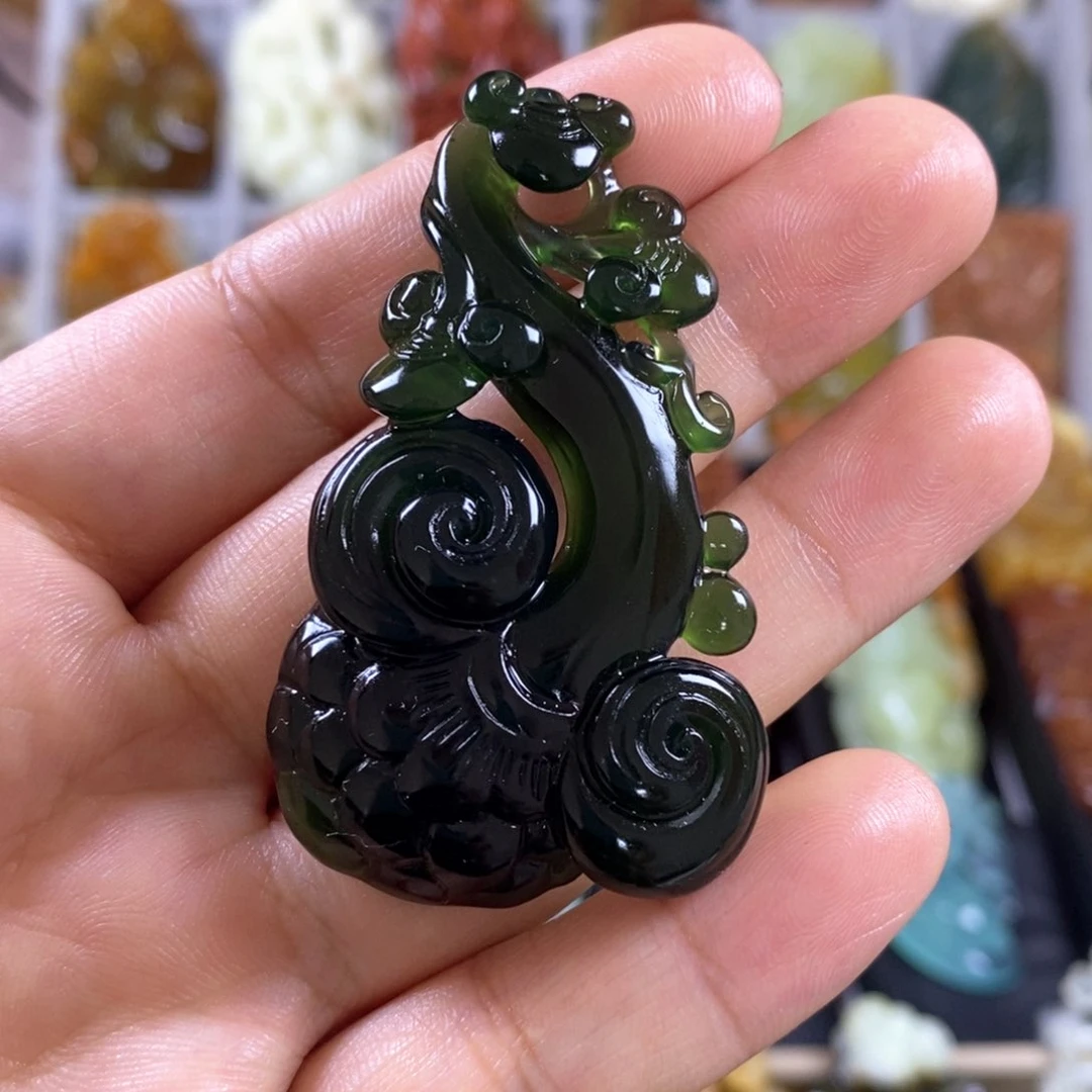 合金蛇纹石玉颈饰小*