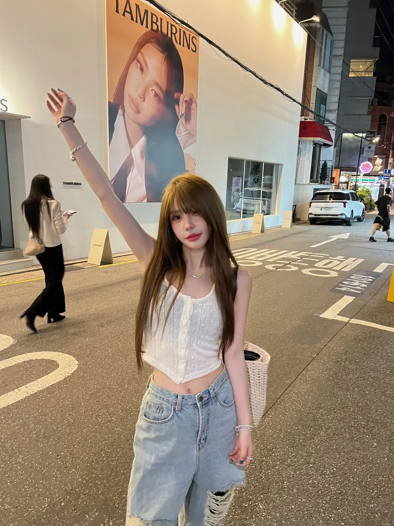 2025夏季新款韩版系扣露背百搭上衣无袖背心女美式辣妹破洞牛仔裤