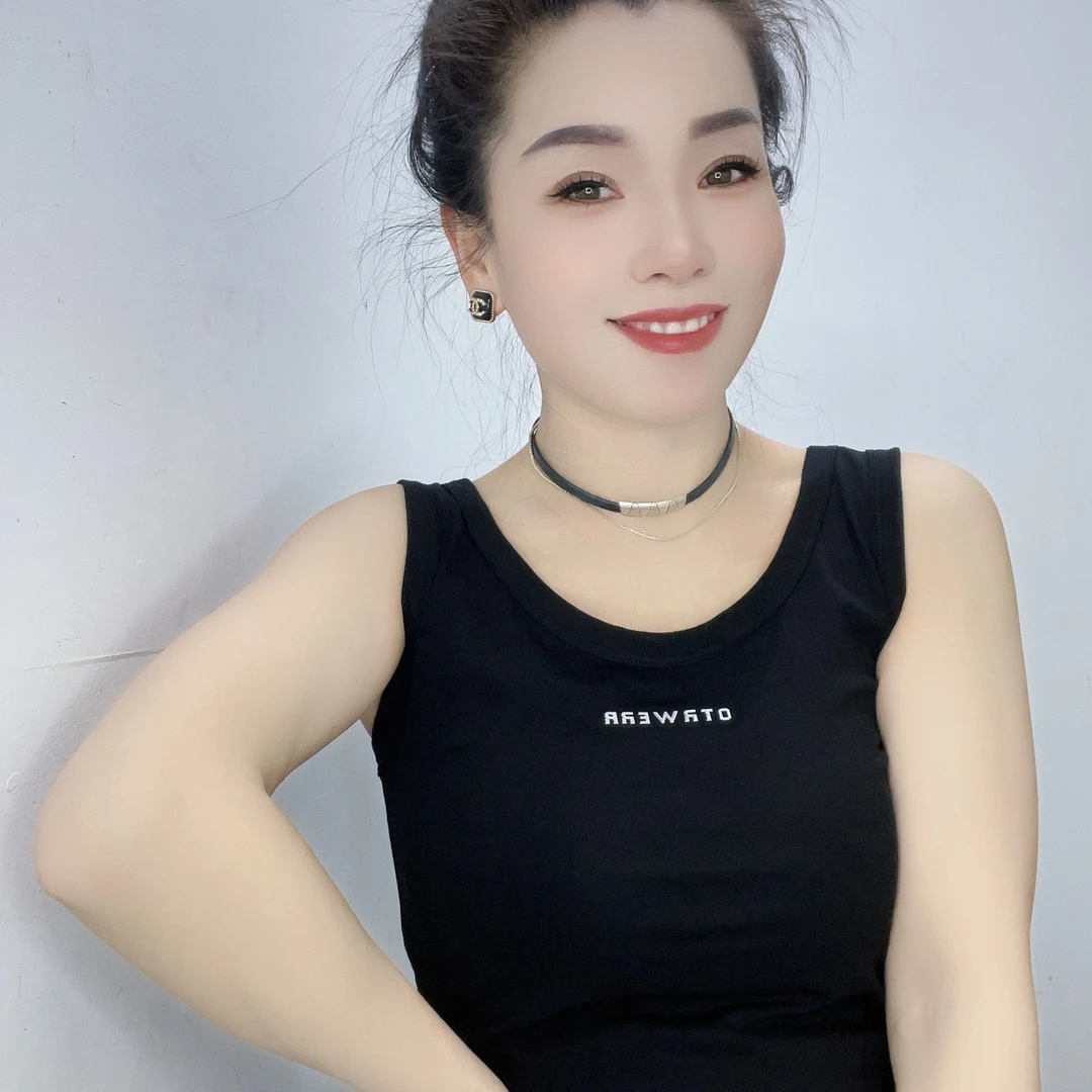 贝雪儿  新款时尚洋气百搭背心#39207