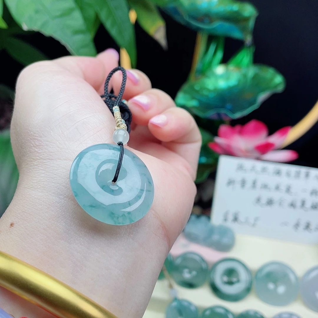 颈饰未镶嵌翡翠吴*胖86868676764