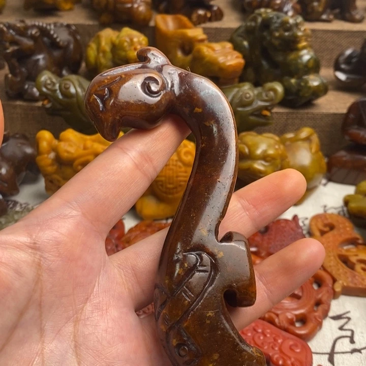 未镶嵌蛇纹石玉颈饰