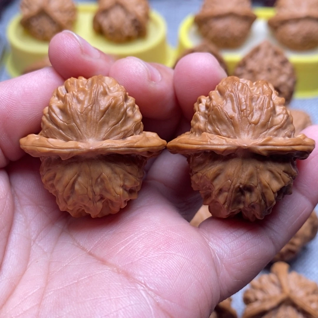 文玩核桃把件36全品瓷娃娃