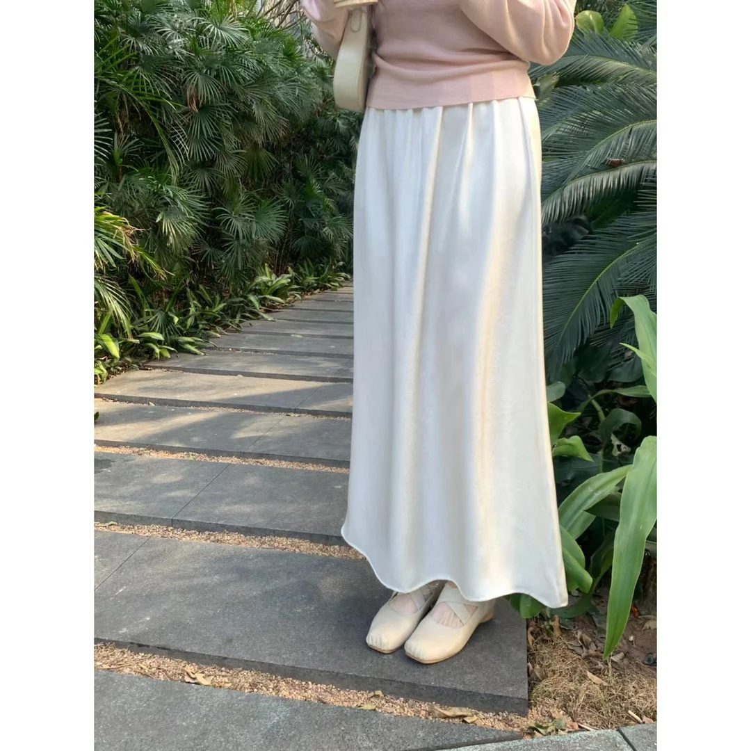 安安 气质肌理感暗纹缎面半身裙