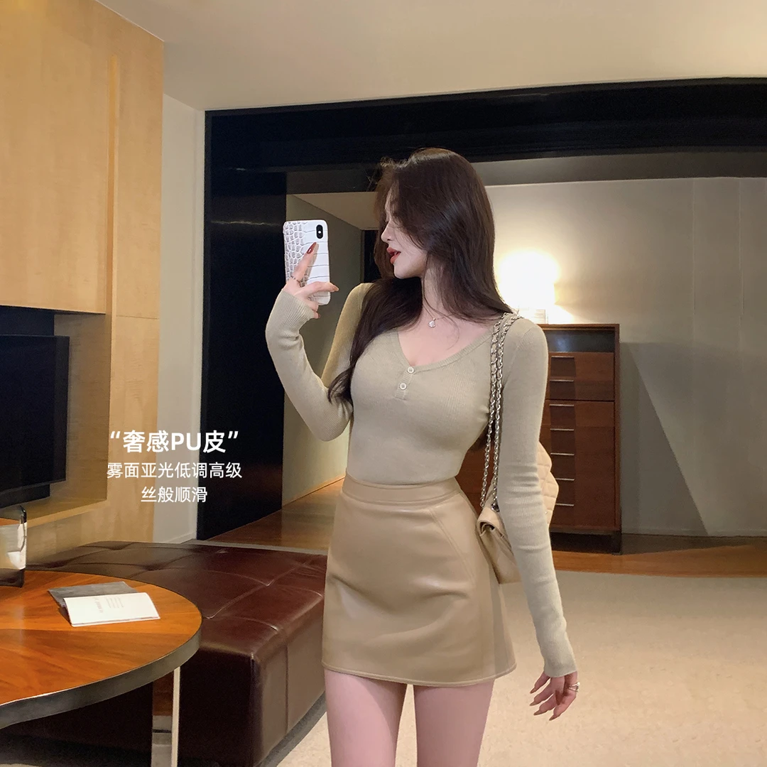 林关关【拿铁线条】秋季PU皮高腰A字短皮裙气质显瘦百搭包臀半身裙