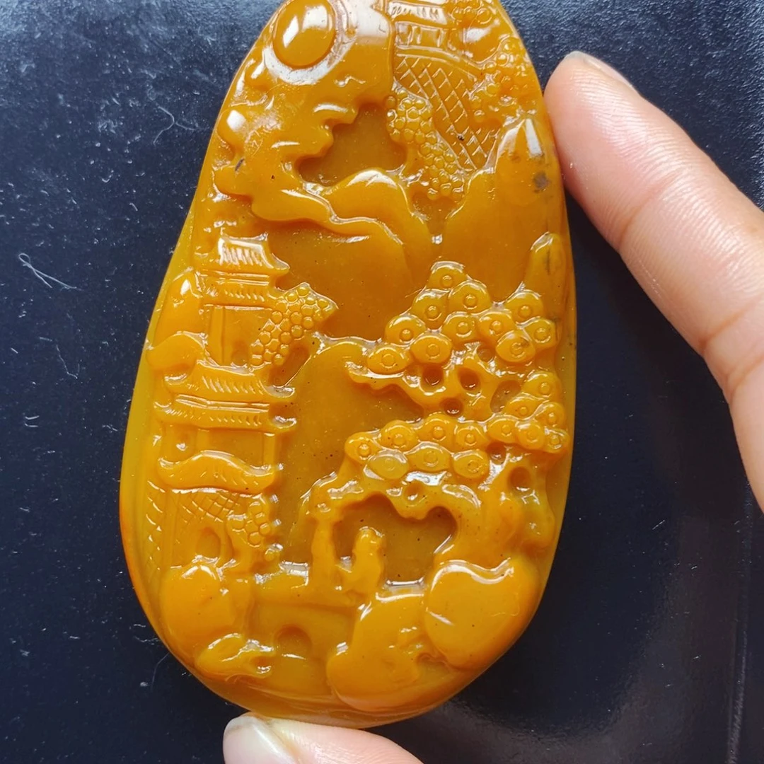 石英质玉（黄龙玉）未镶嵌颈饰