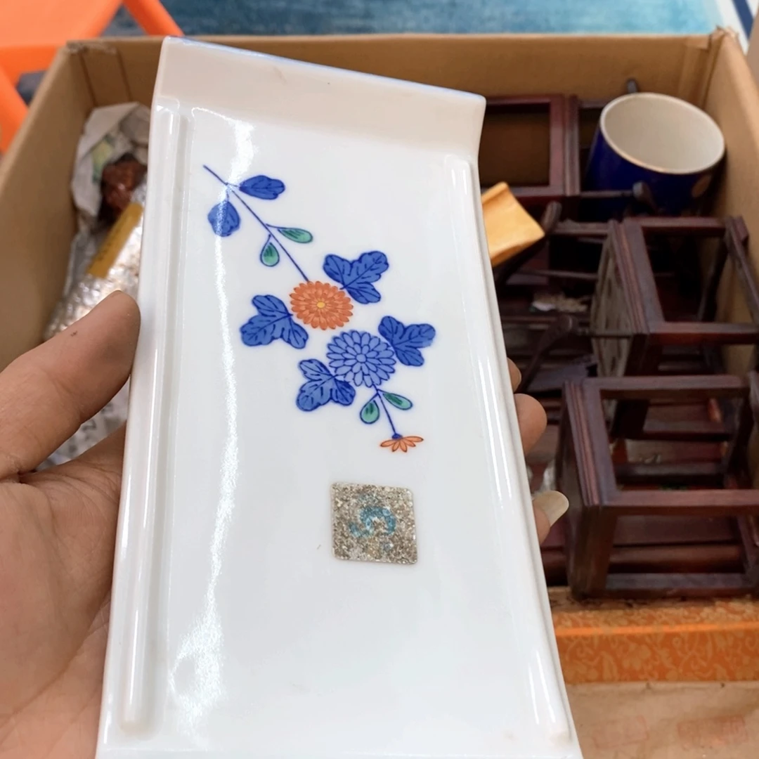 瓷片哈哈哈哈哈哈太