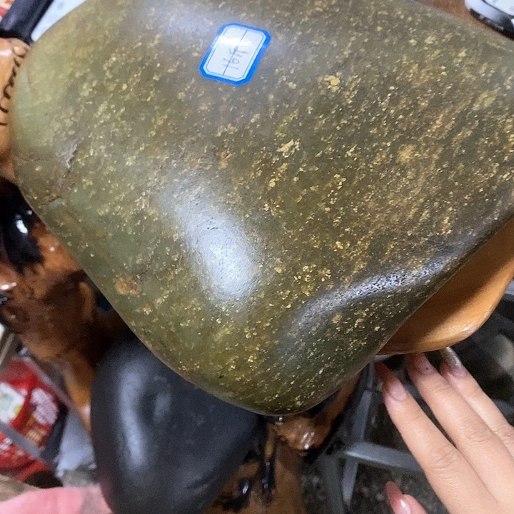未镶嵌和田玉（糖玉）挂件人****好
