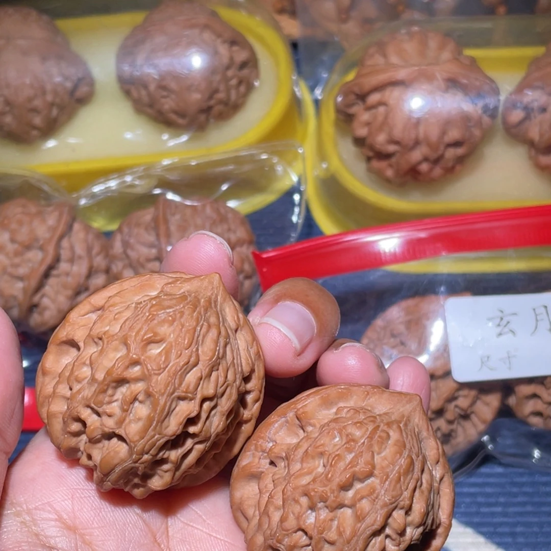 皮***皮吊坠文玩核桃金牛38