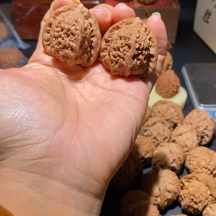 文玩核桃吊坠蚂蚁沟37