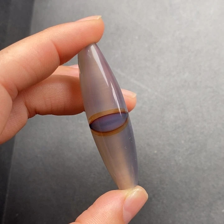 渝***鸡玛瑙/玉髓未镶嵌颈饰