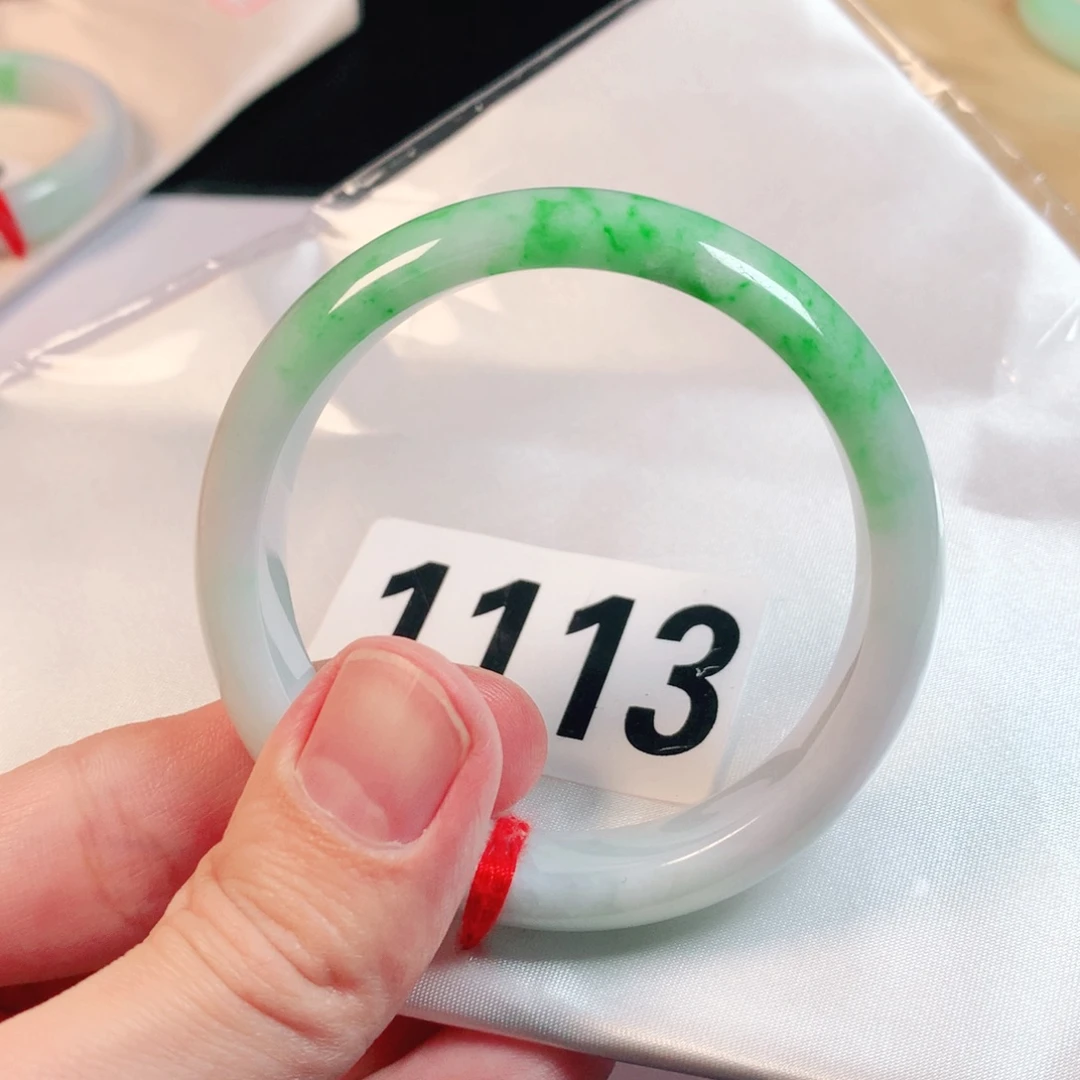 翡翠手镯未镶嵌翡翠手镯1113