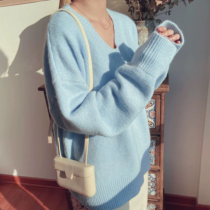 温柔风奶蓝色秋冬新款外穿套头毛衣女宽松慵懒风软糯针织长袖上衣