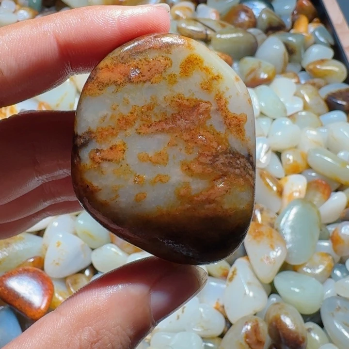 颈饰未镶嵌和田玉（糖玉）51克