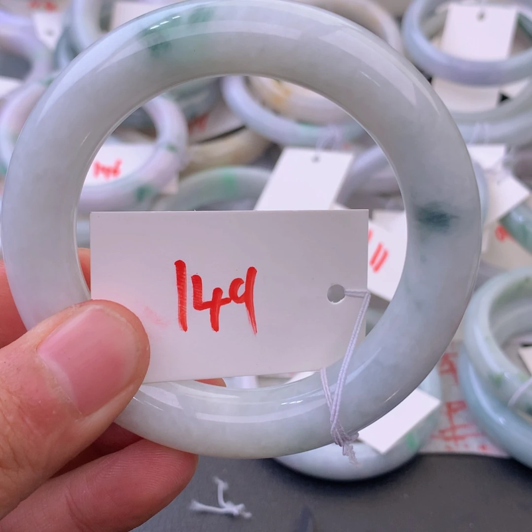 翡翠手镯未镶嵌1566668888888888