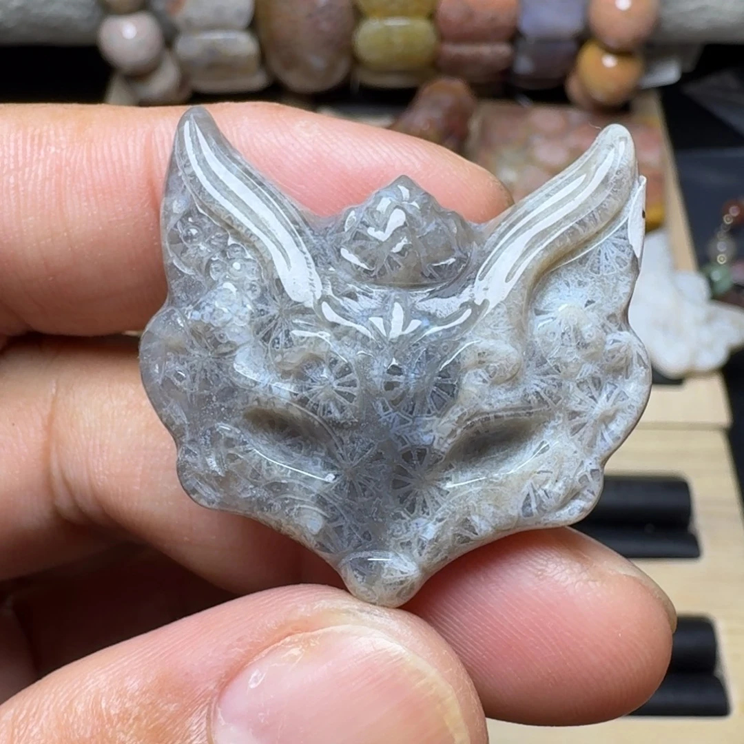 硅化玉未镶嵌纯天然色有机玉石保真色蕾丝狐狸面具