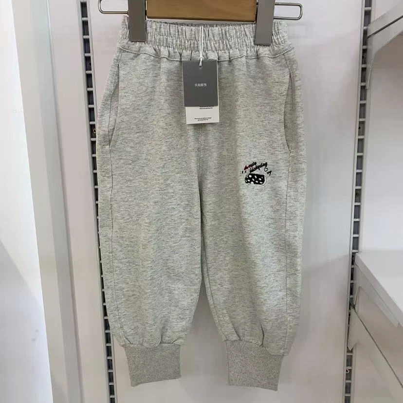 2515卡通休闲运动卫裤（白灰波点狗）