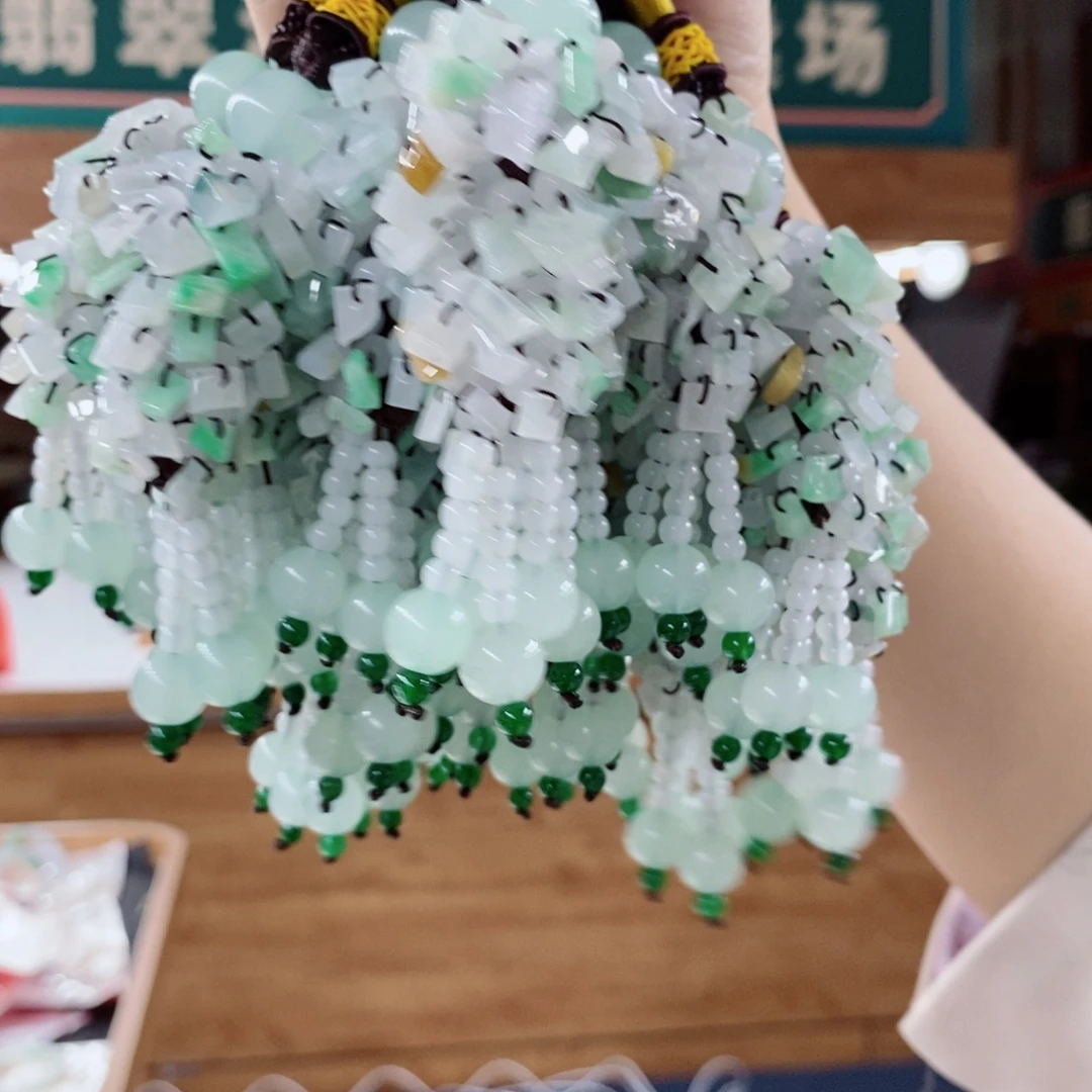 翡翠未镶嵌挂件翡翠
