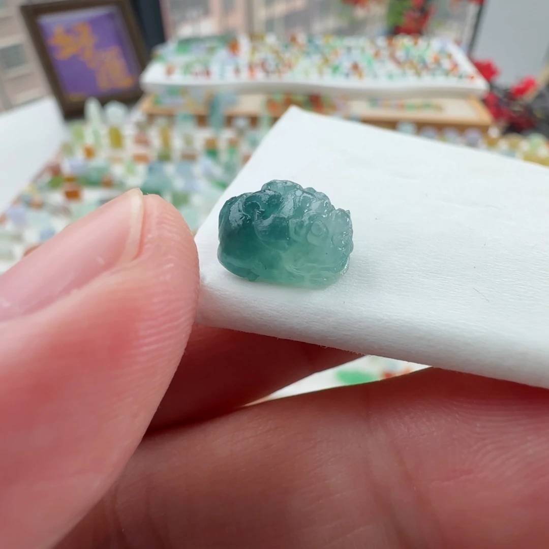 未镶嵌定制翡翠定制翡翠毛货不退不换