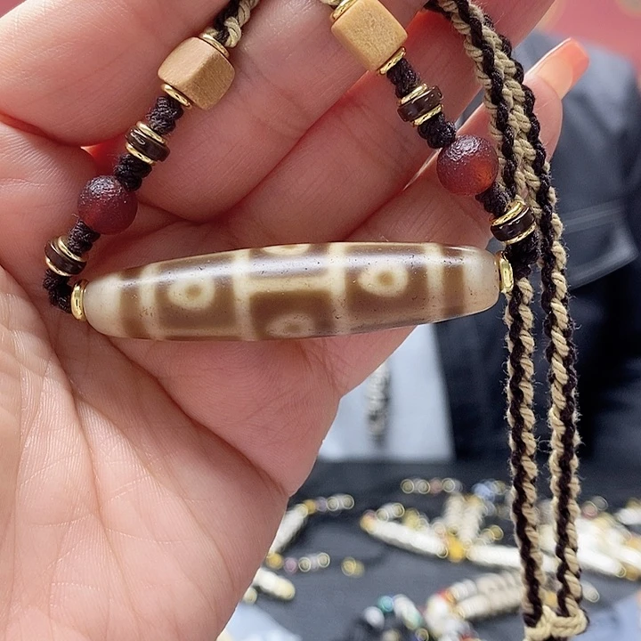 玛瑙/玉髓颈饰合金