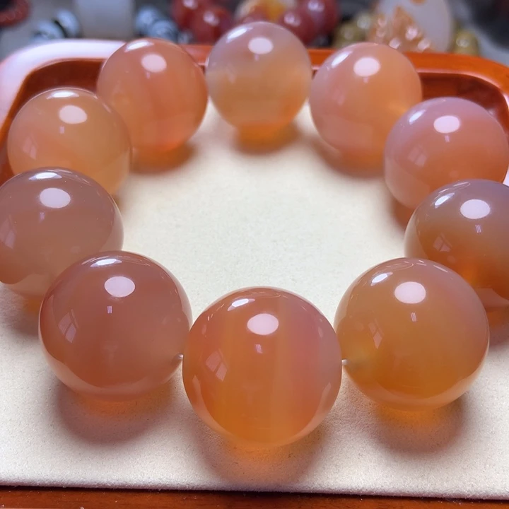 玛瑙/玉髓手串未镶嵌冰底桃花粉大串