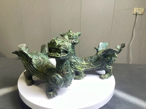 工艺品，双翼神兽，买一发二，高11厘米宽16厘米