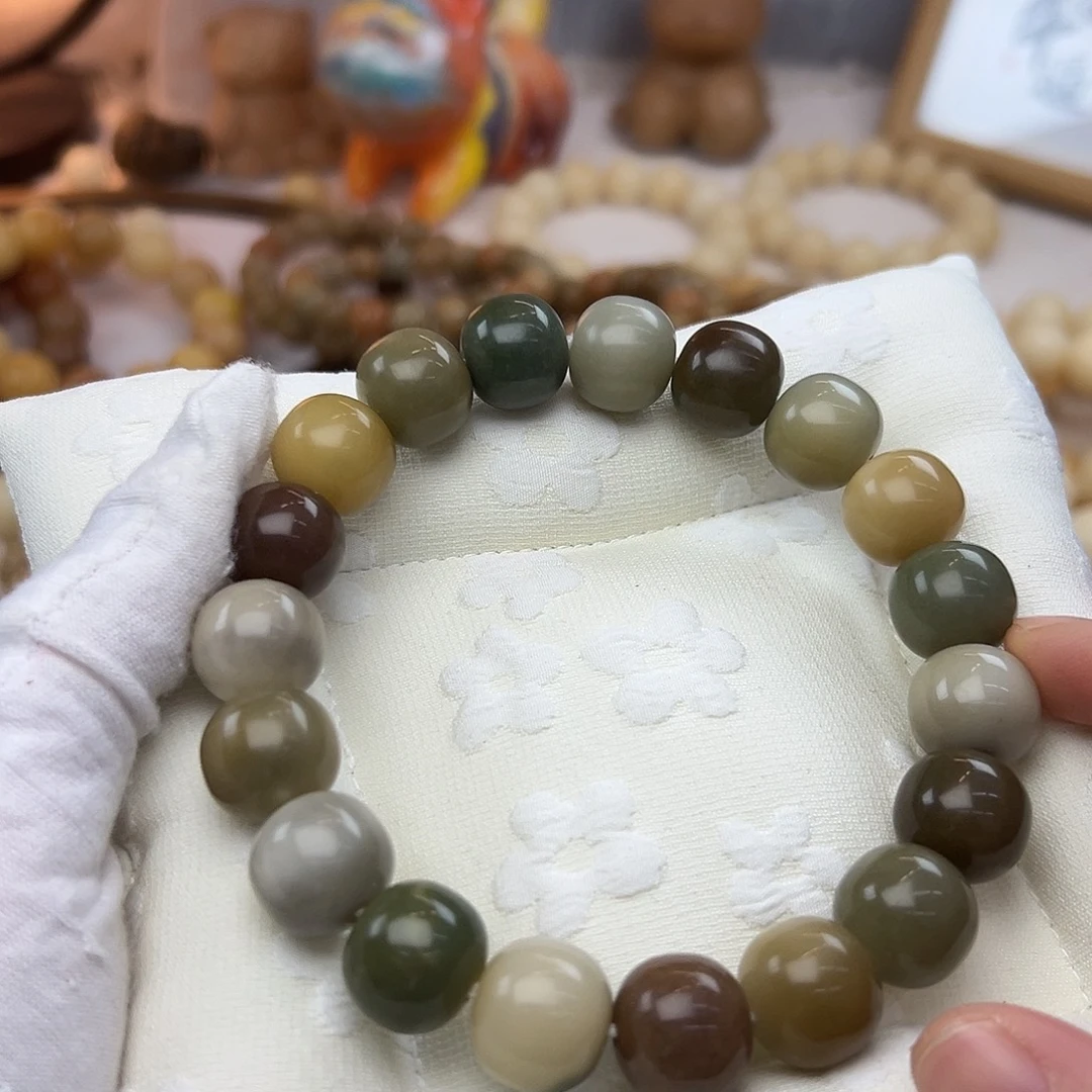 吊坠菩提根/象牙果14.8干磨875