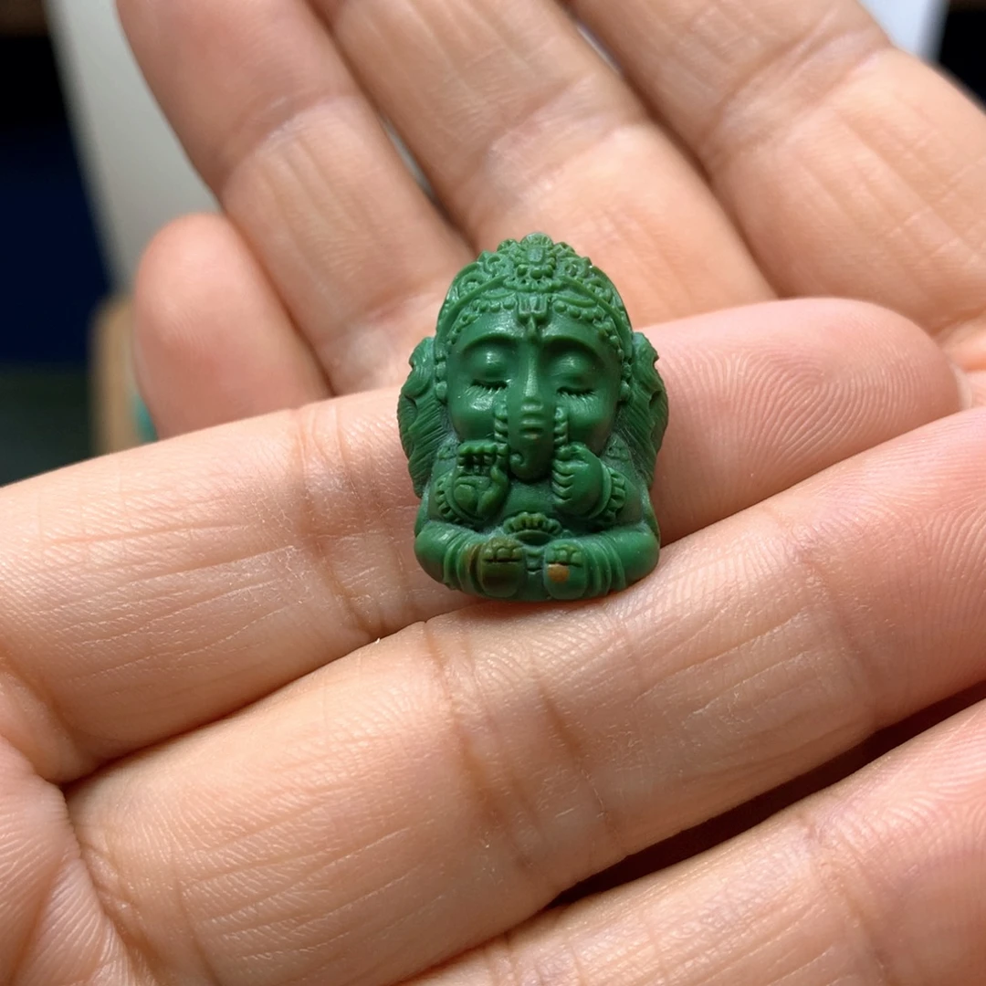 绿松石未镶嵌象神