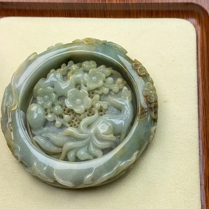 翡翠未镶嵌手镯55九尾狐203