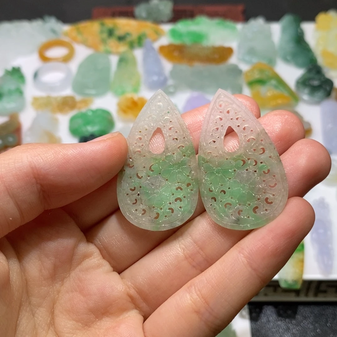 定制翡翠未镶嵌耳饰