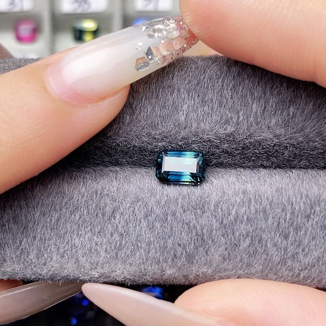裸石蓝宝石无烧孔雀蓝VB评级高级浓郁1.71ct/0170