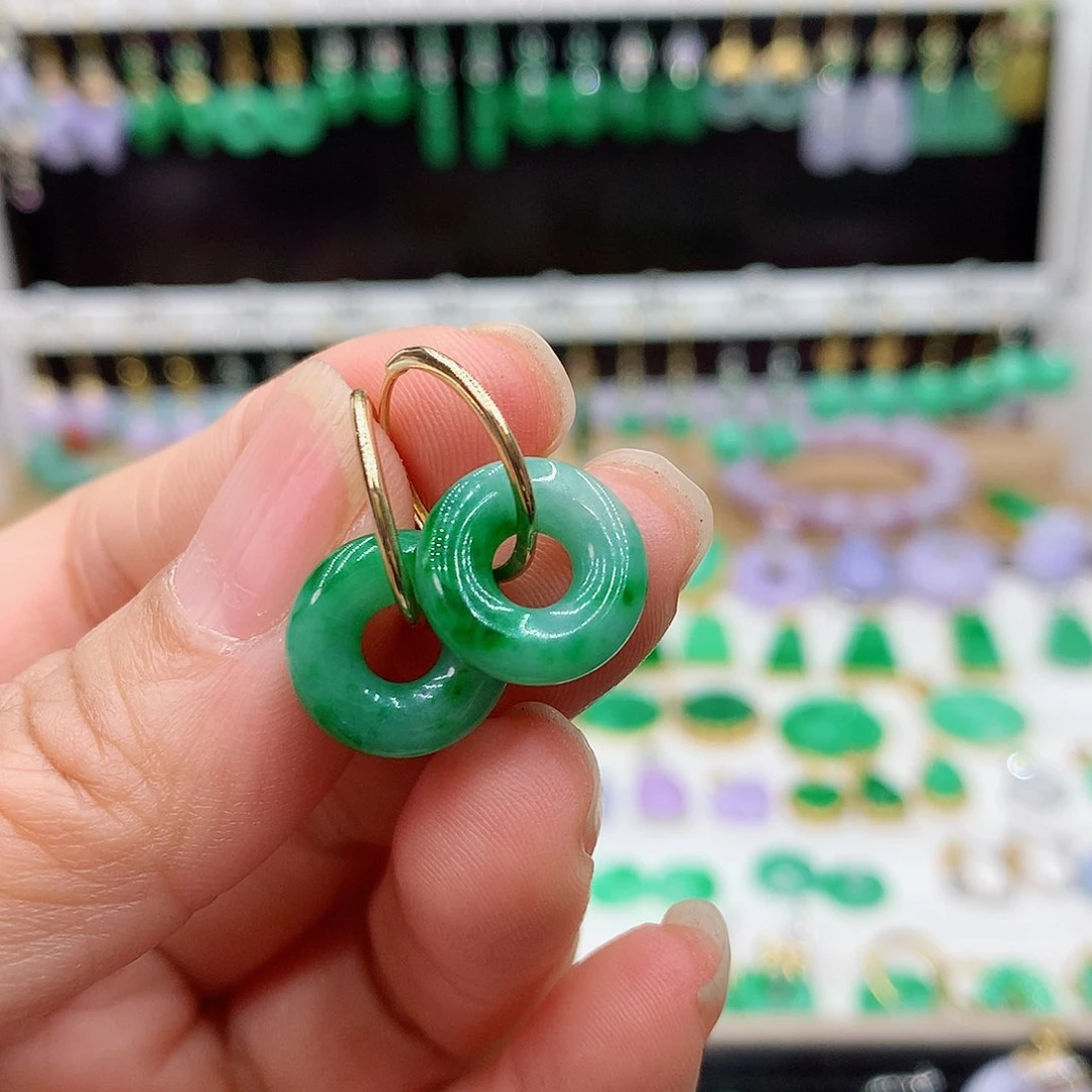 翡翠耳饰18K金镶嵌的