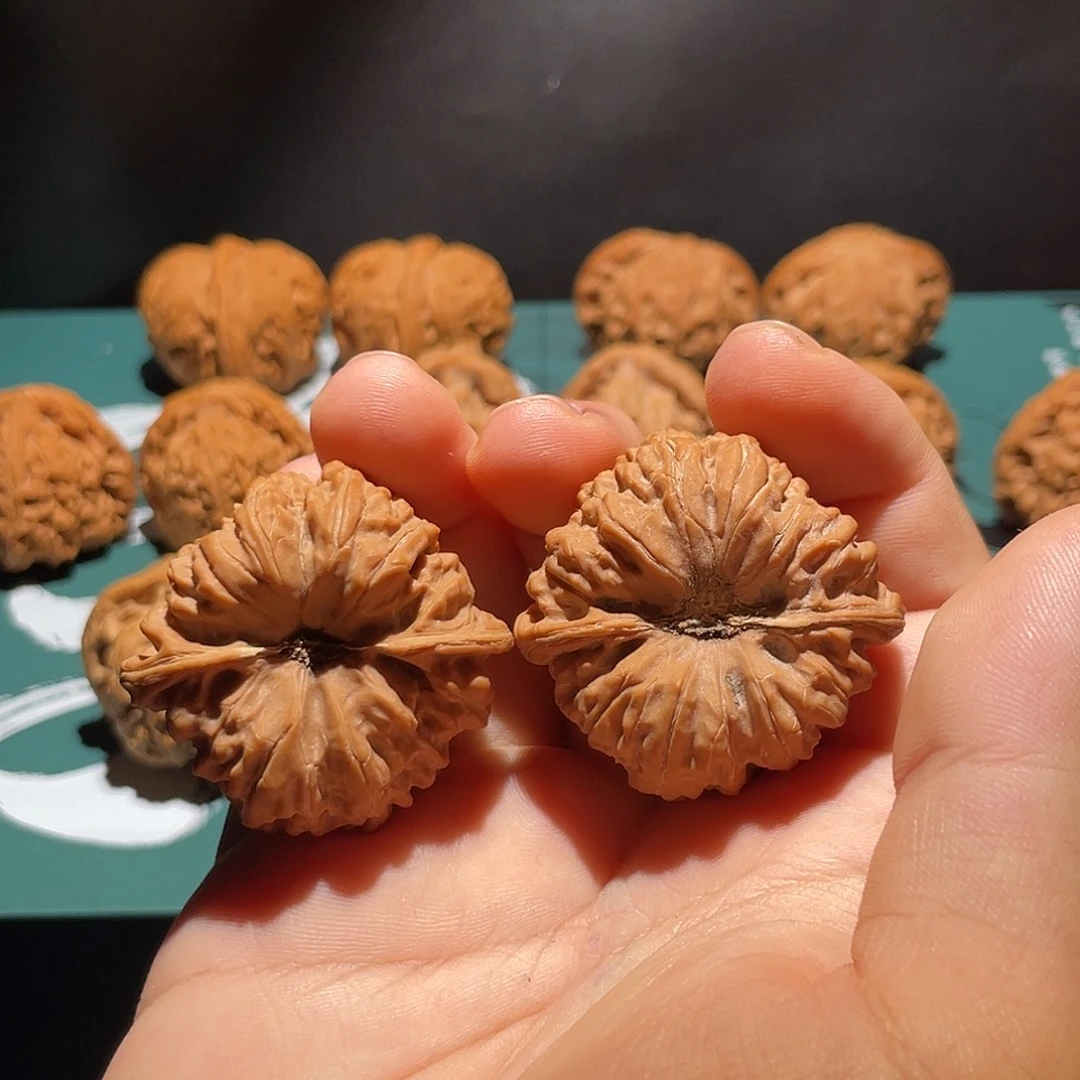 文玩核桃吊坠42凹底25102811