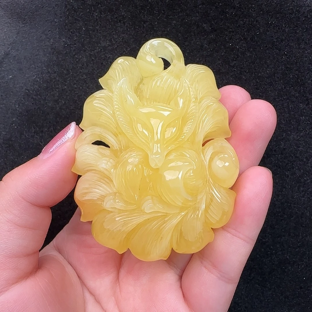 蜜蜡未镶嵌珠宝奇石