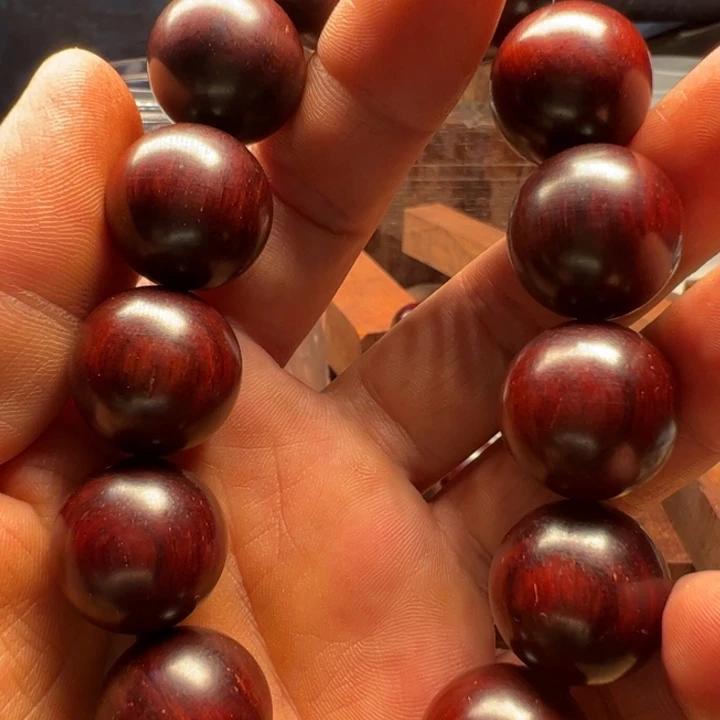 木印度小叶紫檀1.8手串