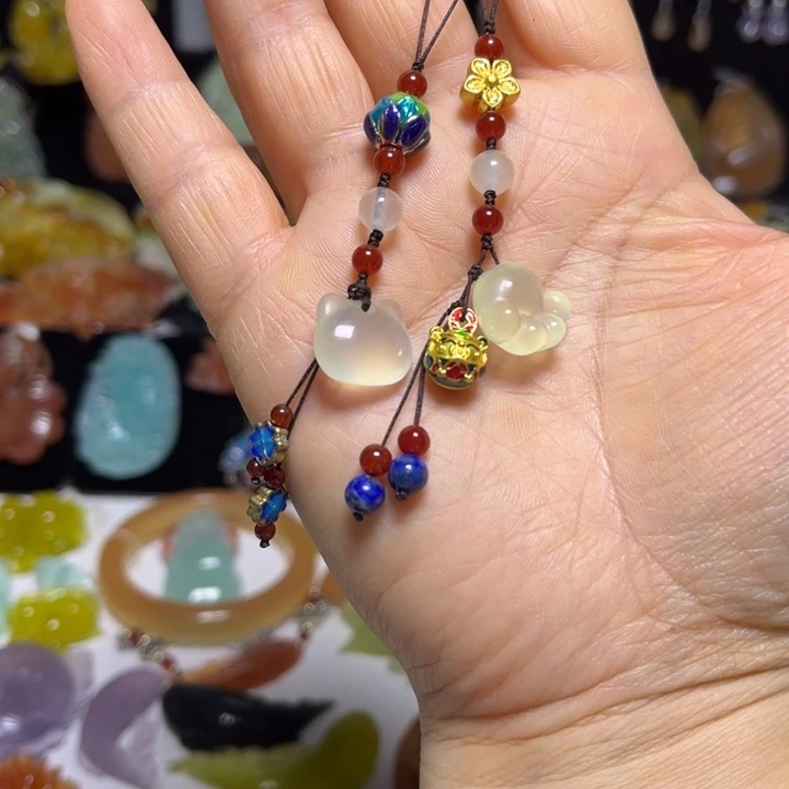 蛇纹石玉未镶嵌吊坠(赠链)