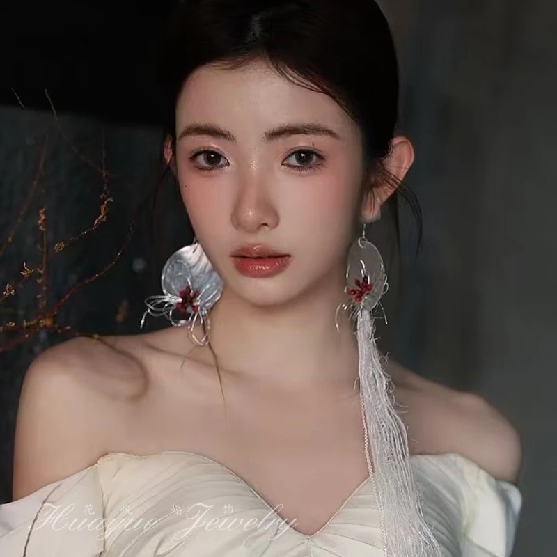 非金属亚克力耳饰 新娘耳环高级白色毛线长流苏耳饰气质礼服耳坠