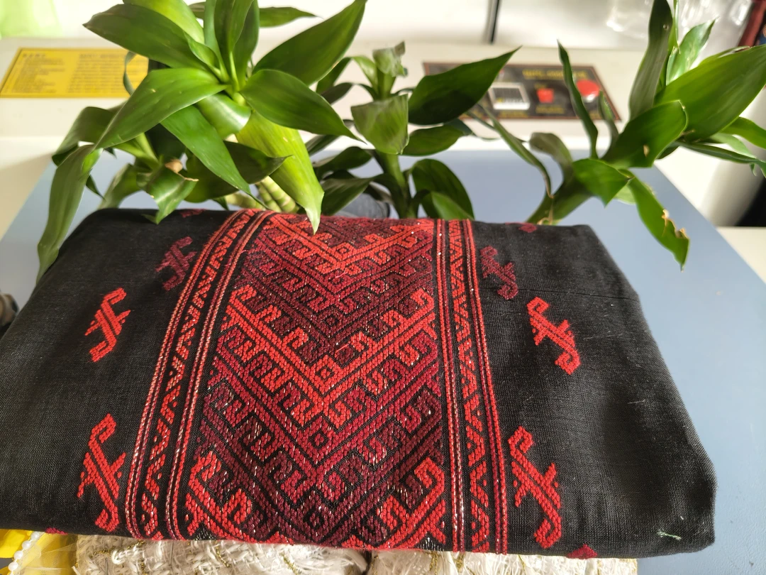 景颇族手工制作布料