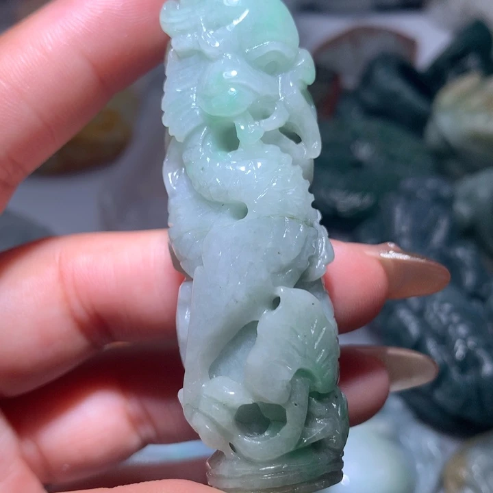 翡翠未镶嵌颈饰保真天然A货翡翠