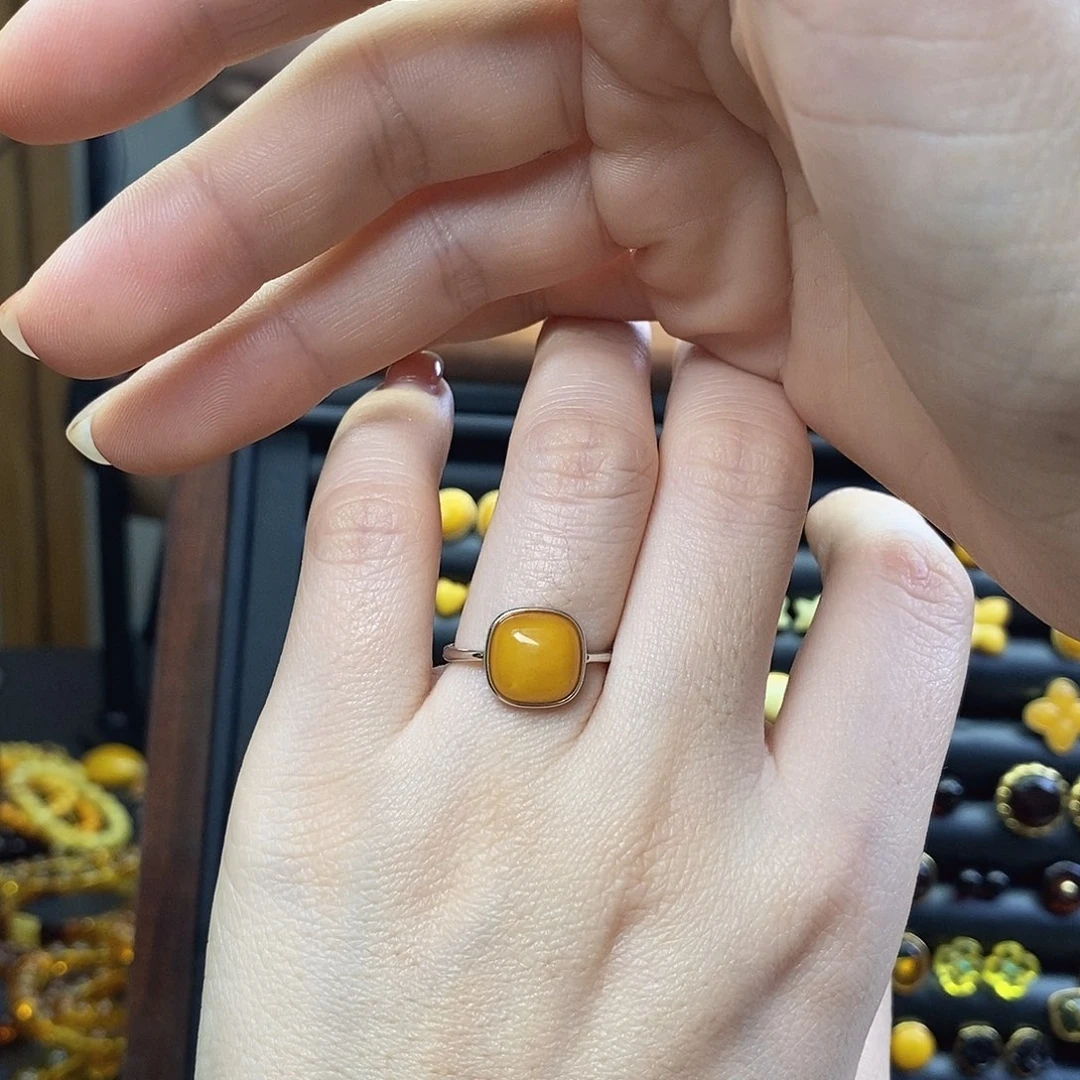 琥珀未镶嵌裸石成品