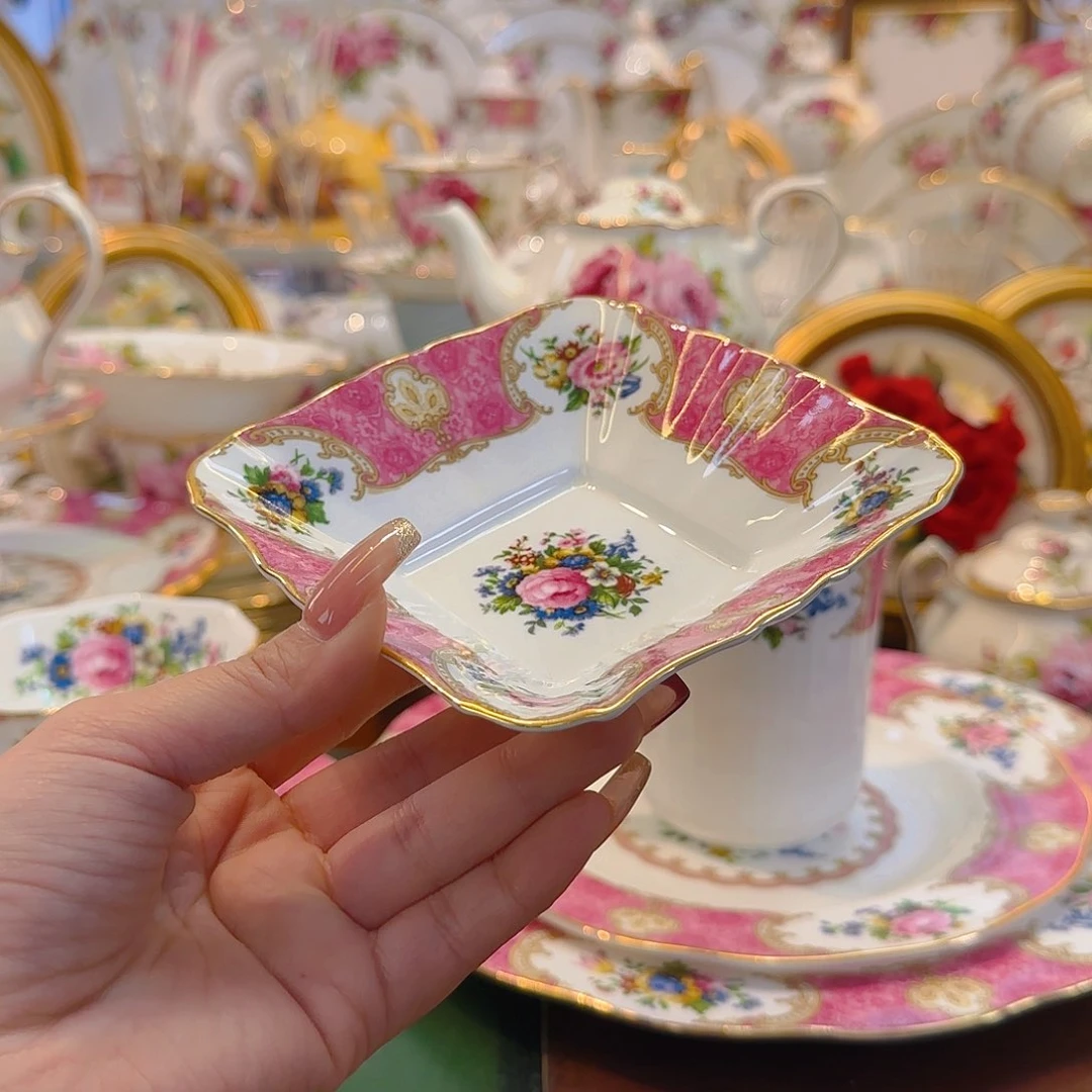 摆件欧洲瓷器收藏鉴赏