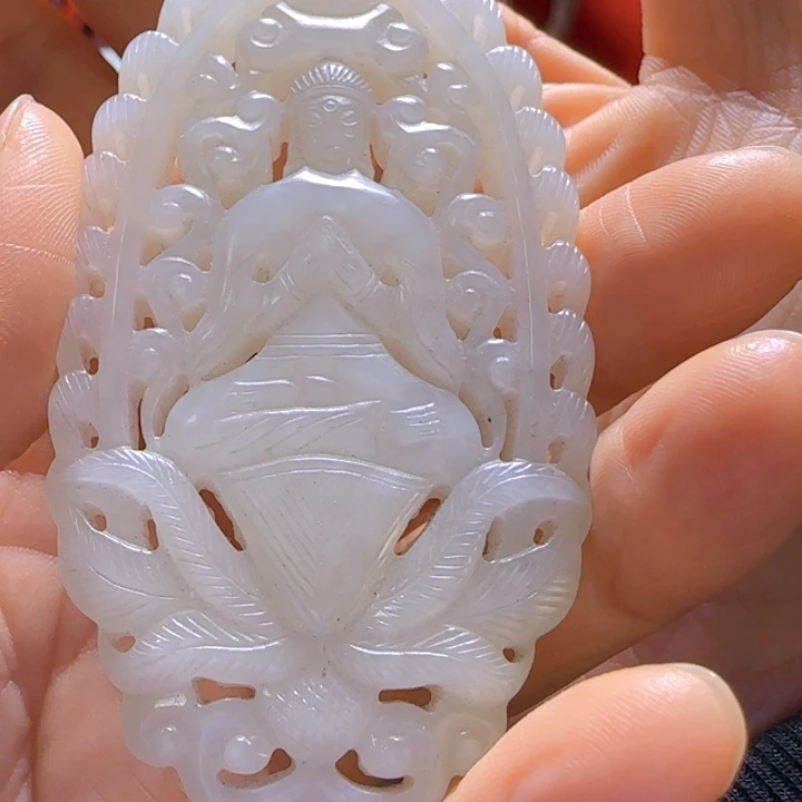 和田玉颈饰未镶嵌用****扬