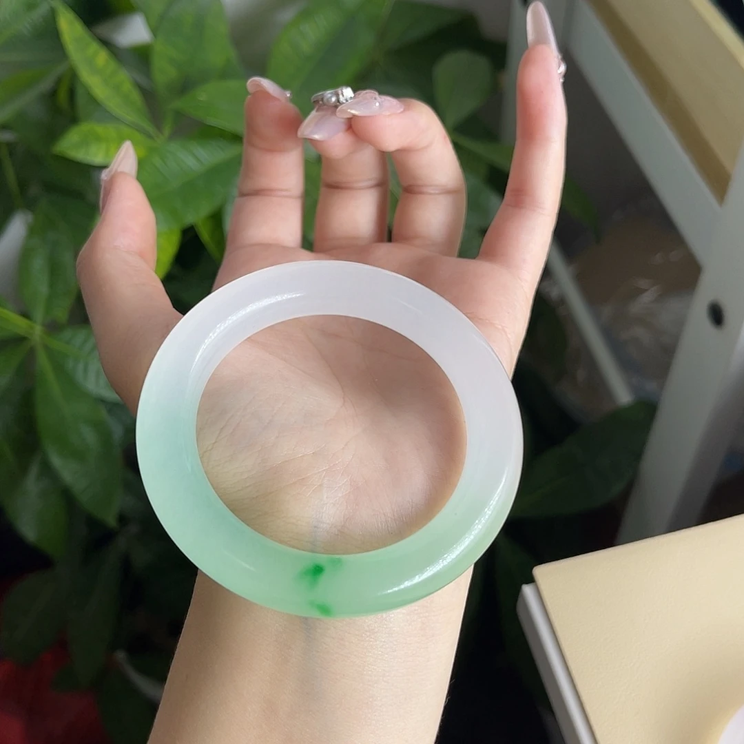 吃***@玉糯底半山水 58 吃不到