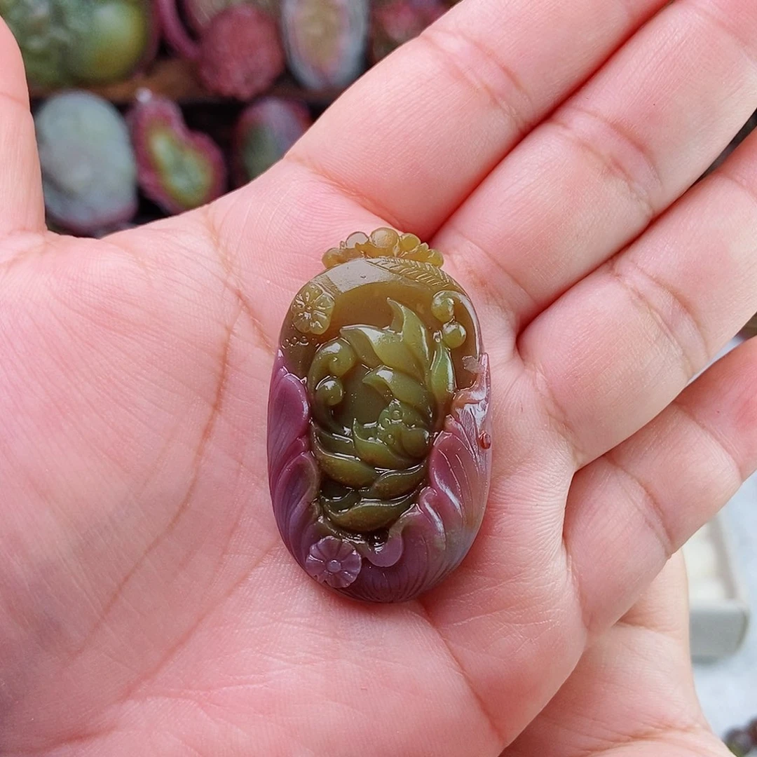 未镶嵌石英质玉（盐源）珠宝半成品