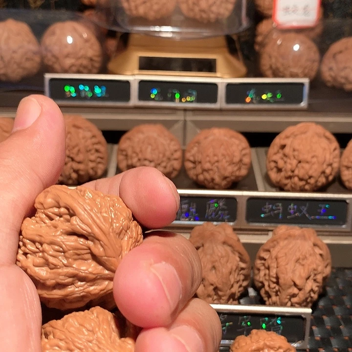九***文玩核桃把件虎头王