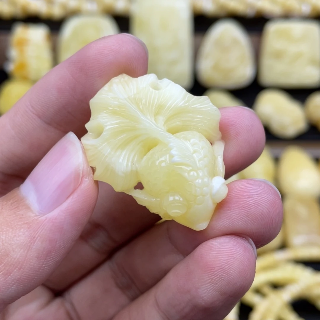 裸石琥珀未镶嵌琥珀蜜蜡