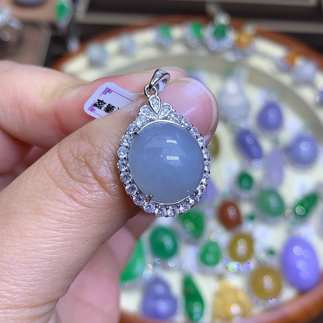 翡翠颈饰银S925镶嵌翡翠吊坠