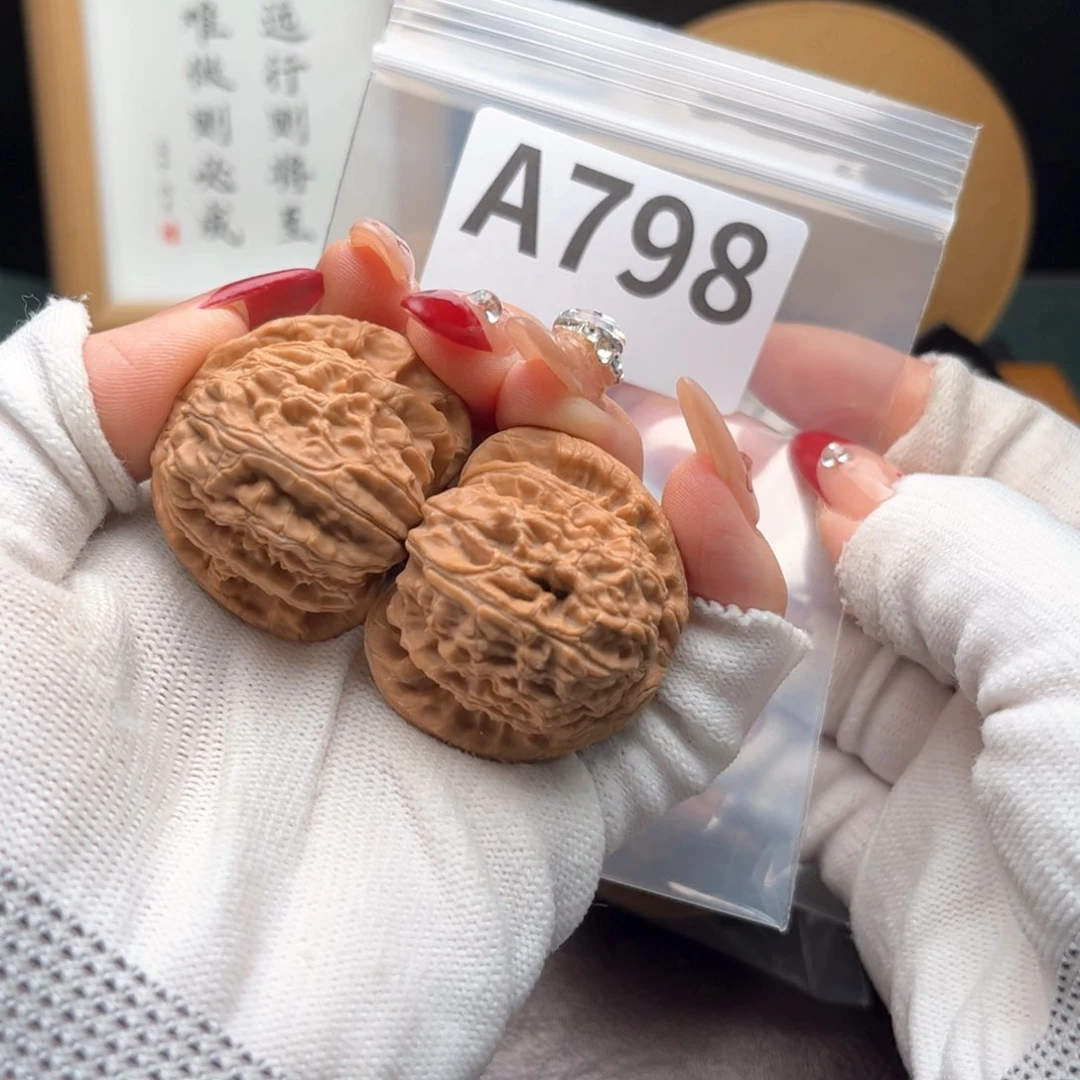 文玩核桃把件38白狮子a 798