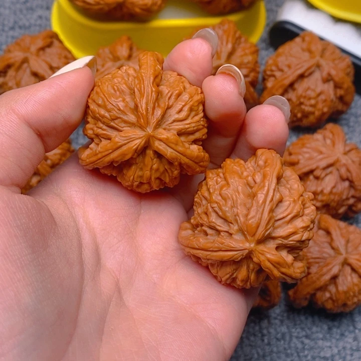 我***辉文玩核桃吊坠核桃